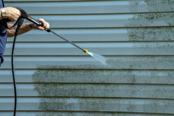 Best Pool Deck Cleaning  in Santa Rosa Valley, CA